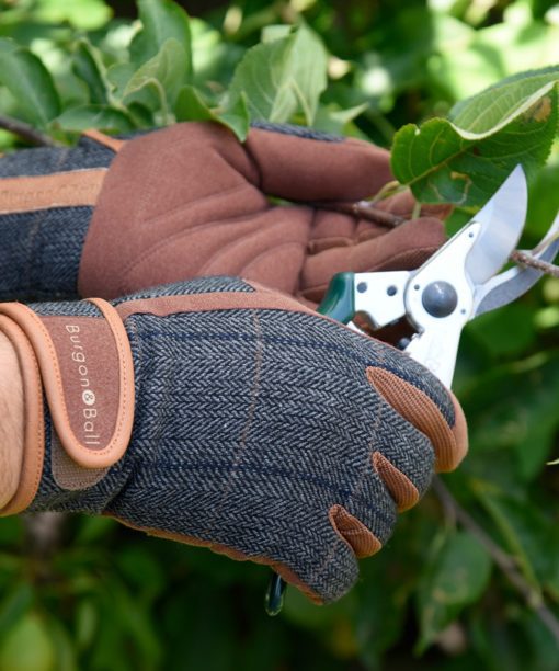 premium-quality-leather and tweed gardening-gloves-for-men